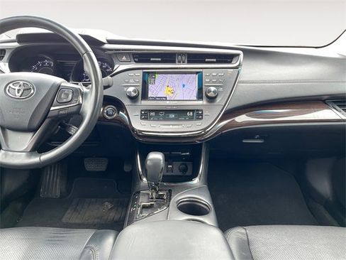 Used 2013 Toyota Avalon Limited image 11