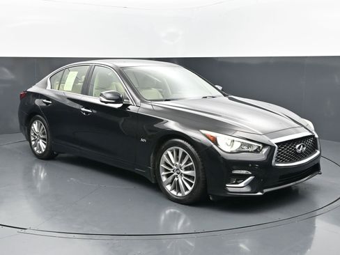 Used 2018 INFINITI Q50 Luxe w/ Sensory Package (Luxe) RWD image 7
