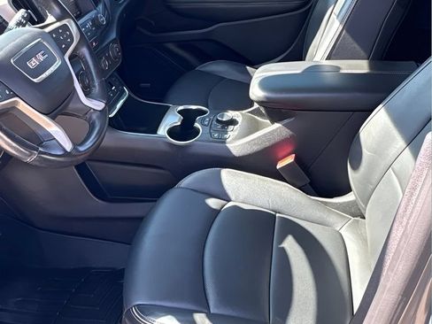 Used 2018 GMC Terrain Denali w/ Advanced Safety Package FWD image 13