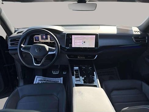 Used 2024 Volkswagen Atlas Cross Sport SEL R-Line image 9