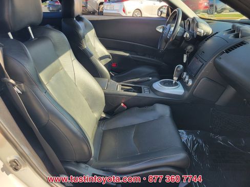 Used 2006 Nissan 350Z Touring w/ (K96) Aerodynamics Pkg image 13