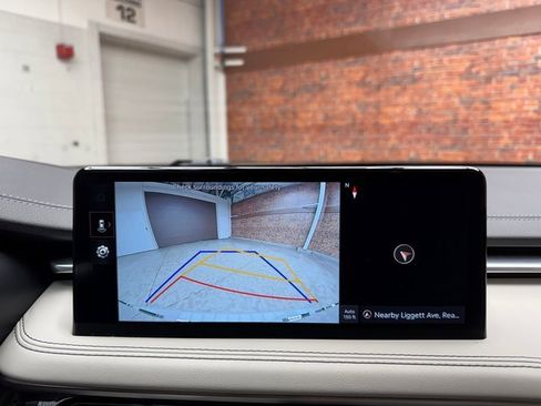 Used 2025 Genesis G70 2.5T image 20