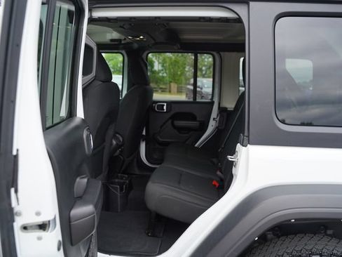 Used 2021 Jeep Wrangler Unlimited Sport AWD/4WD image 15