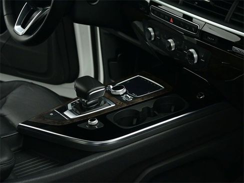 Used 2017 Audi Q7 3.0T Premium Plus image 26