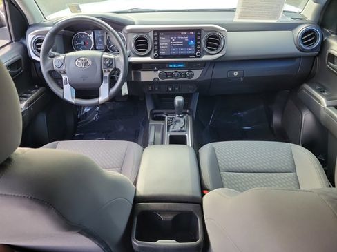 Used 2022 Toyota Tacoma SR5 image 15