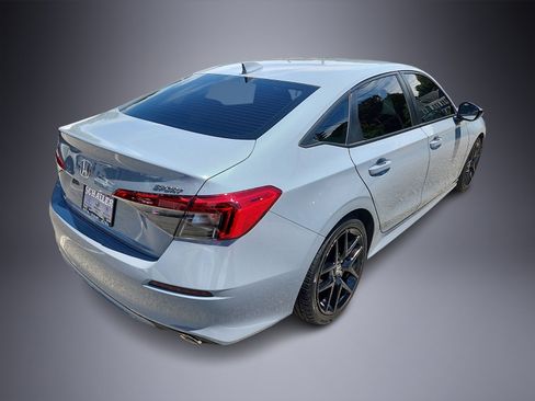 Used 2023 Honda Civic Sport image 6