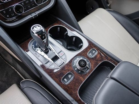 Used 2022 Bentley Bentayga Speed image 63