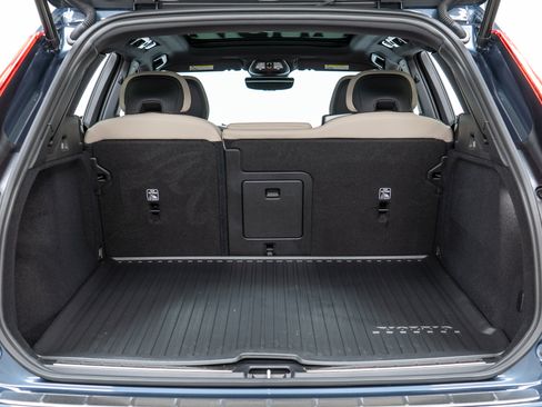 New 2026 Volvo XC60 B5 Plus w/ Protection Package Premier image 10