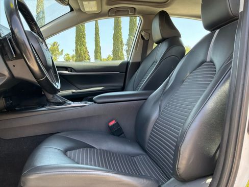 Used 2023 Toyota Camry SE w/ Audio Upgrade Package FWD image 17