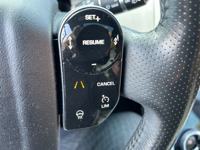 Used 2018 Land Rover Range Rover Sport HSE AWD/4WD image 22