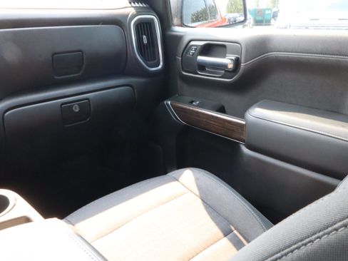 Used 2020 GMC Sierra 1500 SLE w/ SLE Value Package AWD/4WD image 11