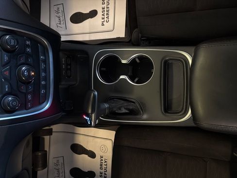 Used 2020 Dodge Durango SXT AWD/4WD image 32