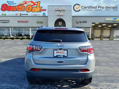 Certified 2022 Jeep Compass Latitude w/ Sun and Sound Group AWD/4WD image 4