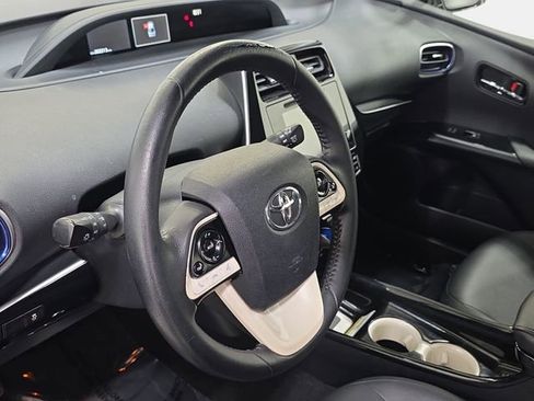 Used 2016 Toyota Prius Three Touring FWD image 14