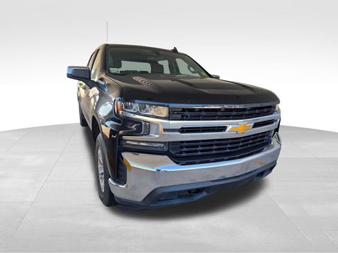 Used 2022 Chevrolet Silverado 1500 LT AWD/4WD image 8