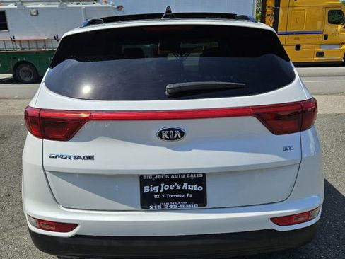 Used 2018 Kia Sportage EX w/ EX Premium Package image 4