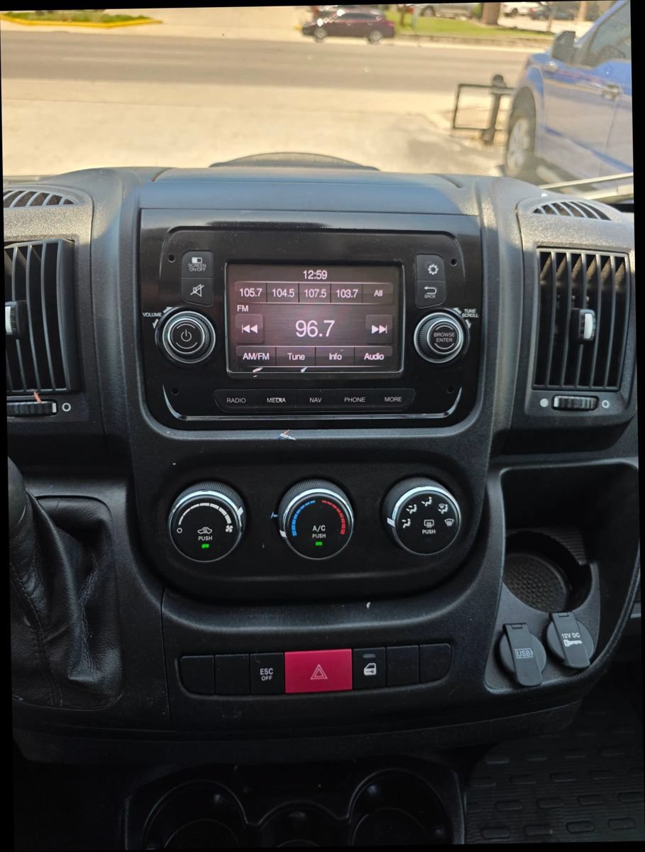 Used 2019 RAM ProMaster 2500 w/ Interior Convenience Group FWD image 14