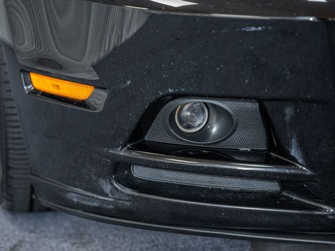 Used 2013 Ford Mustang GT RWD image 14
