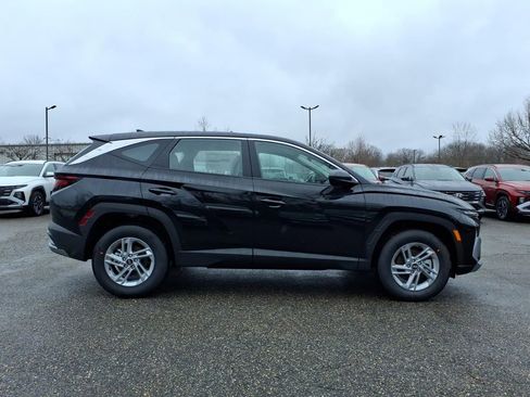 New 2026 Hyundai Tucson SE image 2