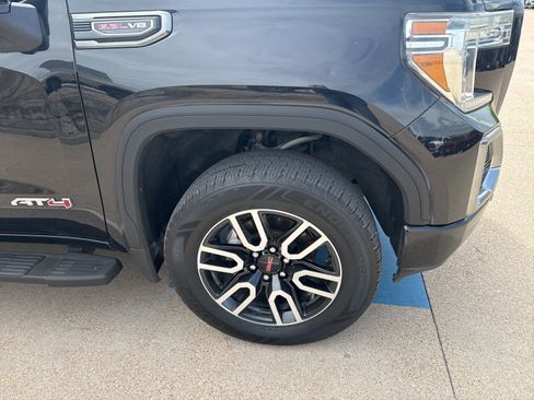 Used 2019 GMC Sierra 1500 AT4 w/ AT4 Premium Package image 4