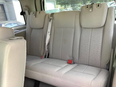Used 2013 Ford Expedition XLT w/ HD Trailer Tow Pkg AWD/4WD image 38