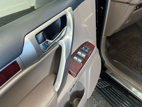 Used 2019 Lexus GX 460 Luxury AWD/4WD image 11