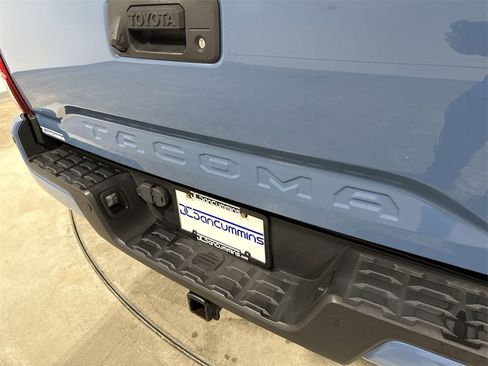 Used 2019 Toyota Tacoma TRD Off-Road image 26