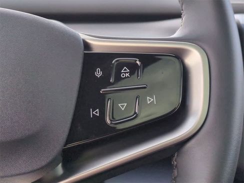 New 2025 Volvo EX30 Plus w/ Climate Package image 17