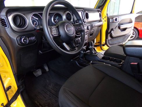 Used 2021 Jeep Wrangler Unlimited Sport AWD/4WD image 17