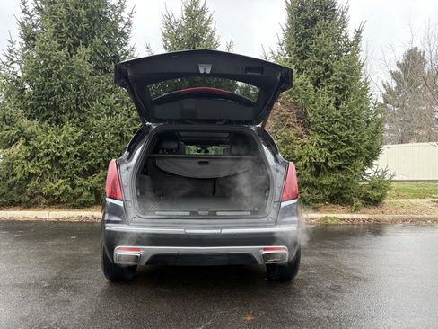 Used 2023 Cadillac XT5 Premium Luxury image 5