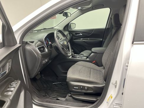 Certified 2022 Chevrolet Equinox LT image 3