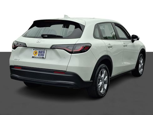 Certified 2024 Honda HR-V LX image 6