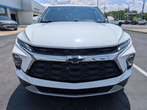 Used 2024 Chevrolet Blazer LT w/ Convenience Package FWD image 8