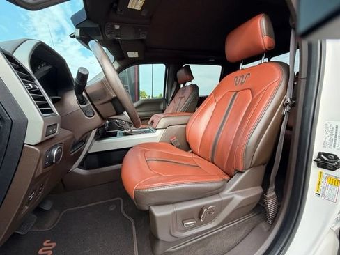 Used 2019 Ford F150 King Ranch w/ Equipment Group 601A Luxury AWD/4WD image 27