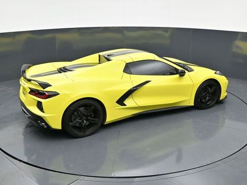 Used 2022 Chevrolet Corvette Stingray Premium Conv w/ Z51 Performance Package RWD image 27