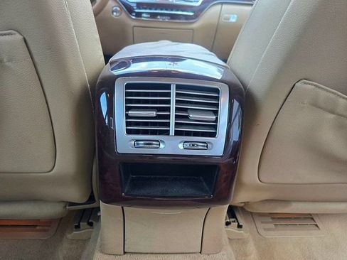 Used 2013 Mercedes-Benz S 550 4MATIC image 28