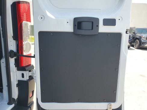 Used 2026 RAM ProMaster 2500 w/ Convenience Group FWD image 15