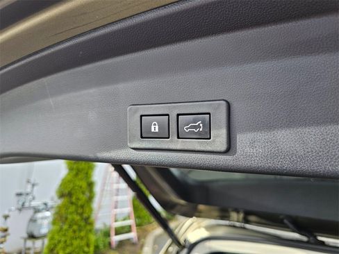 Used 2022 Subaru Ascent Onyx Edition image 21