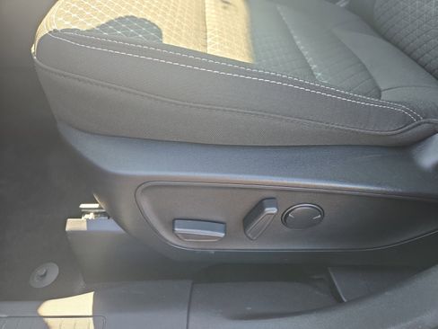 Used 2023 Ford Escape Active w/ Tech Pack #1 AWD/4WD image 12