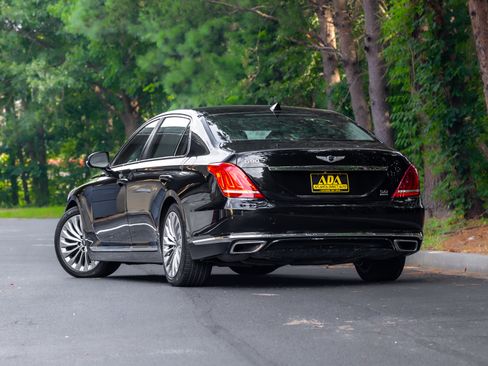 Used 2017 Genesis G90 5.0 Ultimate AWD/4WD image 3