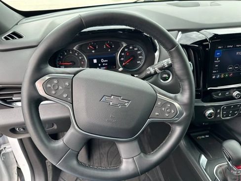 Used 2023 Chevrolet Traverse RS w/ LPO, Floor Liner Package AWD/4WD image 17