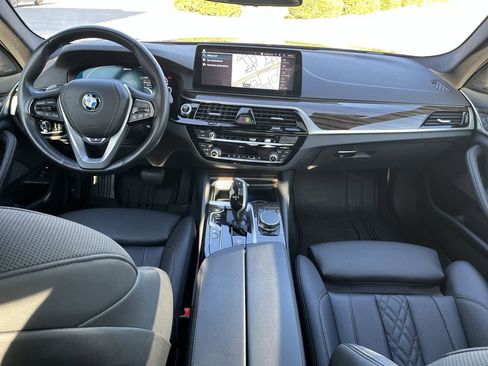 Certified 2023 BMW 530e xDrive 530e iPerformance w/ Premium Package image 29
