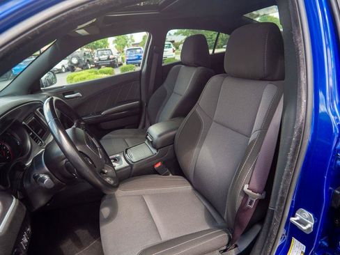 Used 2021 Dodge Charger SXT w/ Blacktop Package RWD image 18
