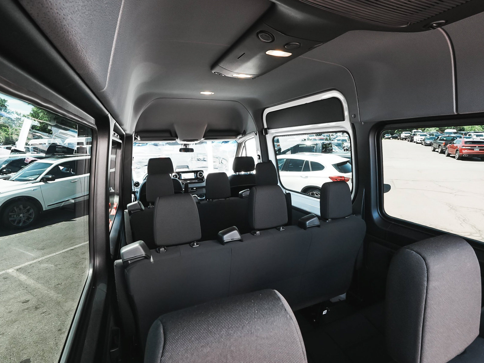 Used 2026 Mercedes-Benz Sprinter 2500 image 40