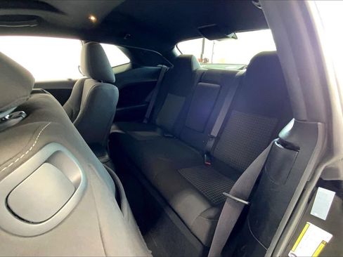 Used 2023 Dodge Challenger SXT RWD image 18