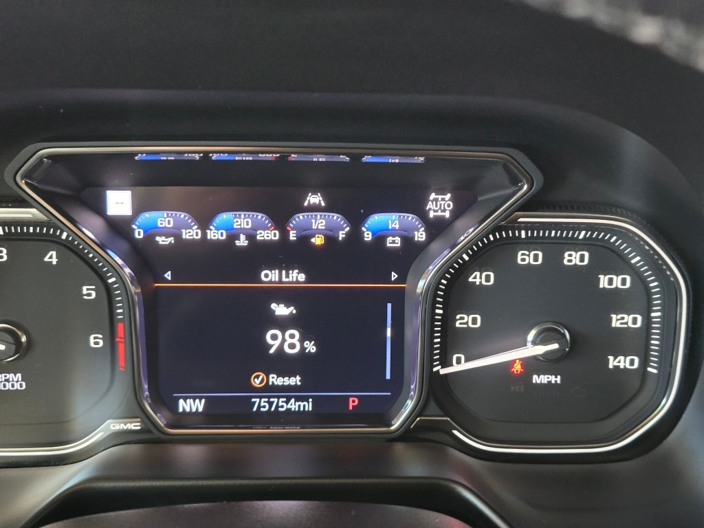 Used 2021 GMC Yukon XL SLT w/ SLT Premium Package AWD/4WD image 23