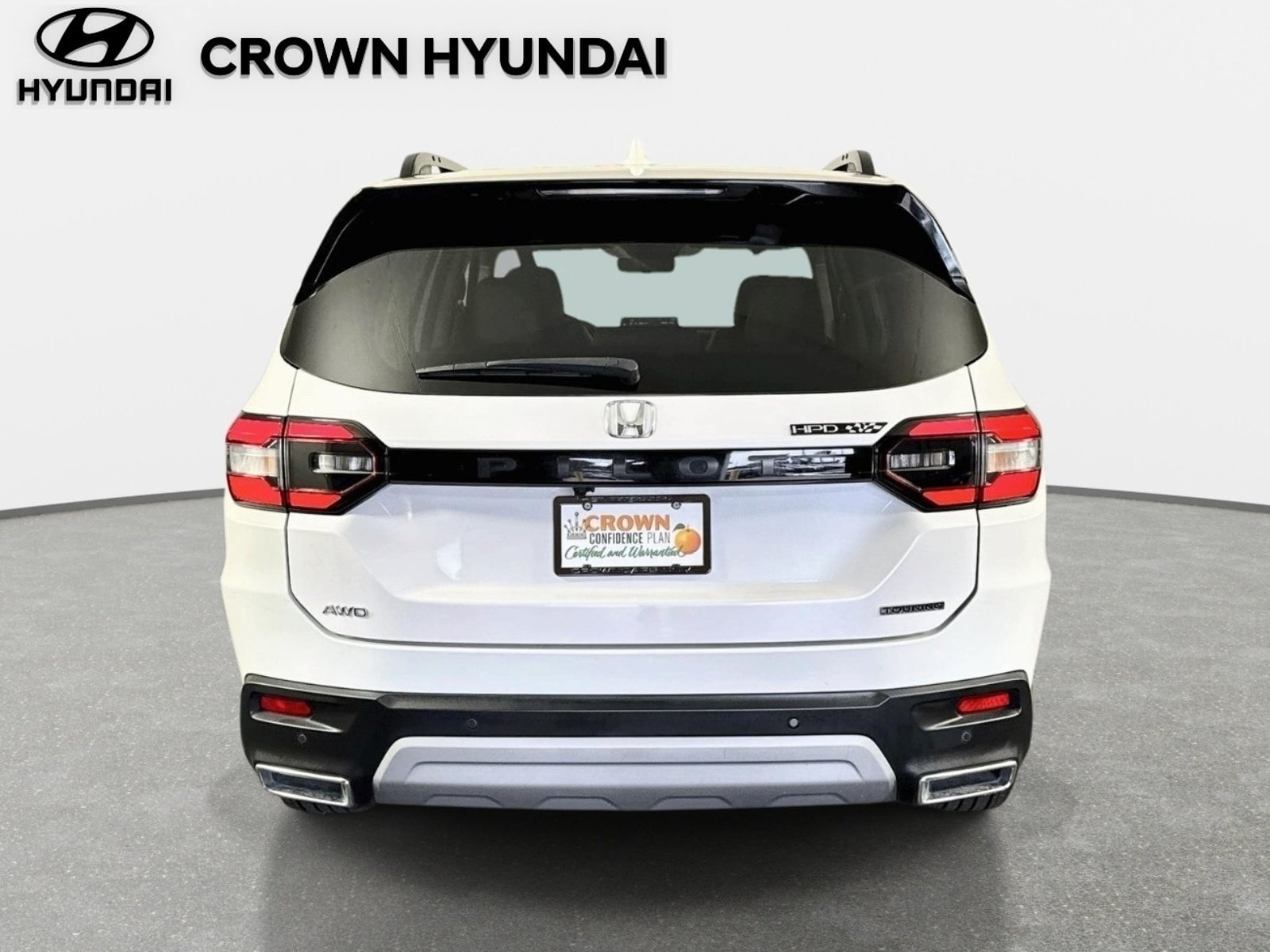 Used 2023 Honda Pilot Touring image 7