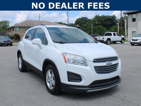 Used 2015 Chevrolet Trax LT w/ LT Plus Package FWD image 2