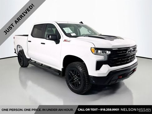 Used 2023 Chevrolet Silverado 1500 LT Trail Boss w/ Convenience Package II AWD/4WD image 3