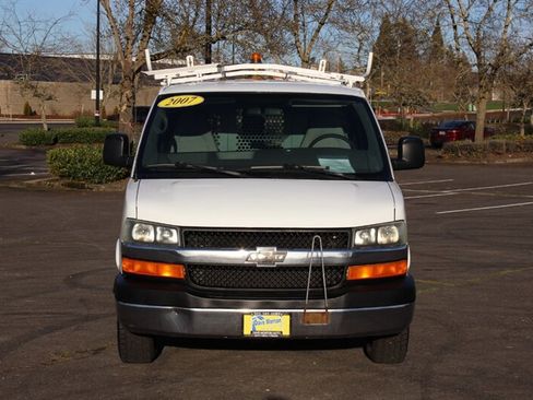 Used 2007 Chevrolet Express 1500 AWD image 6